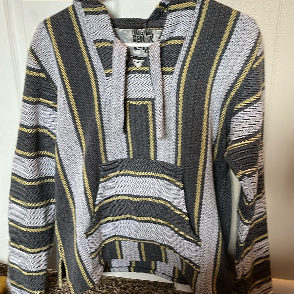 Baja hoodie medium